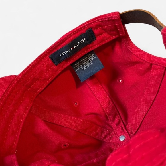 Tommy Hilfiger | Unisex Red Embroidered Logo Baseball Cap - Picture 3 of 3